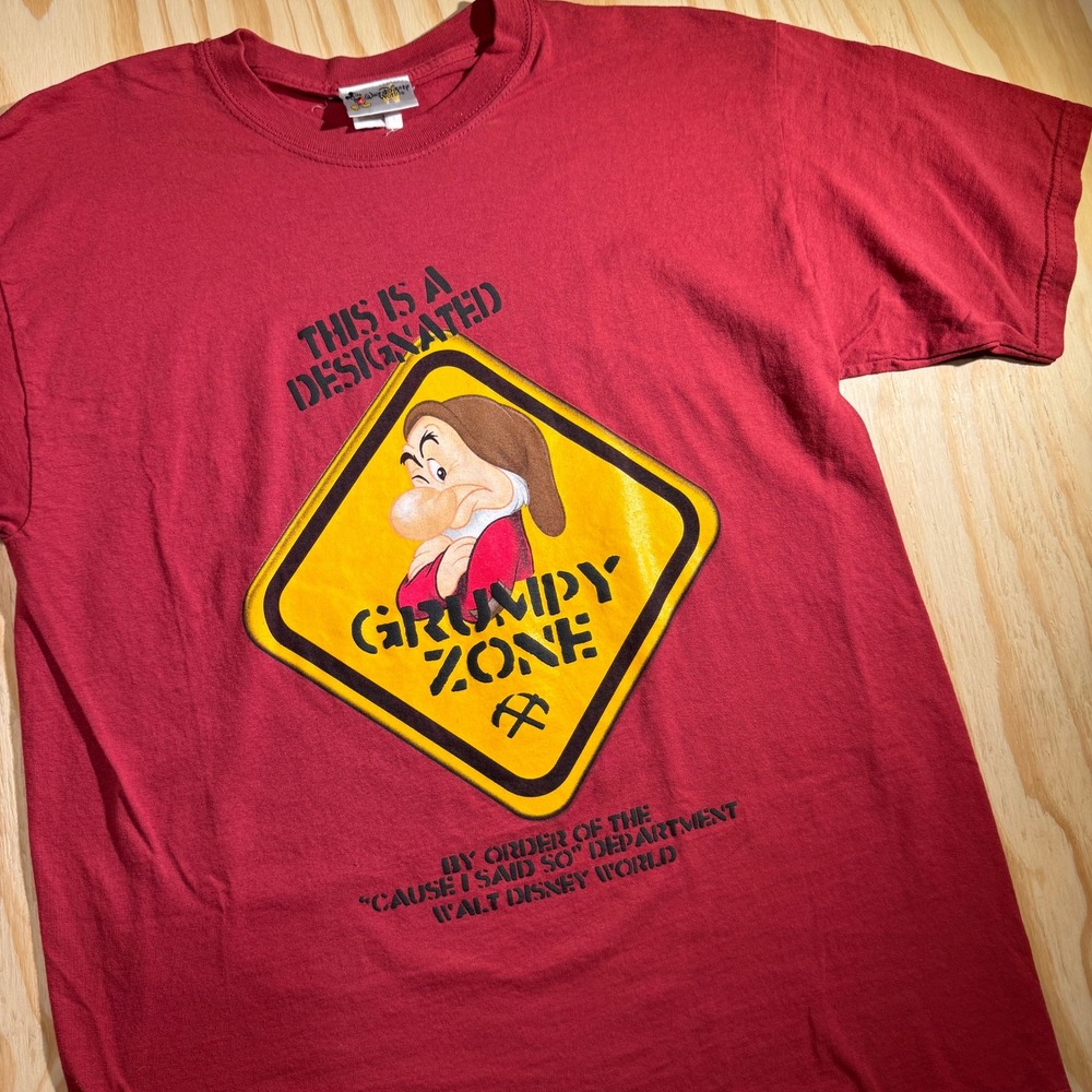 Walt Disney World Grumpy Dwarf Designated Grumpy Zone Graphic T-Shirt Red Large